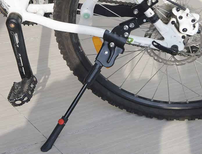 後方のチェーンステー付近に取り付け