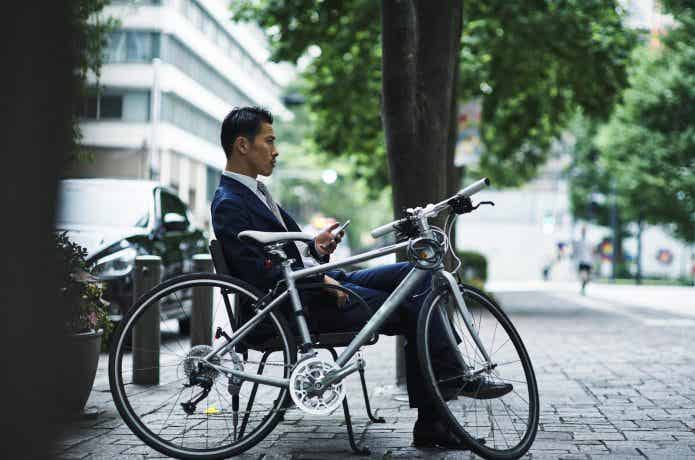 日常で使うクロスバイクは、スタンドがあったほうが便利！