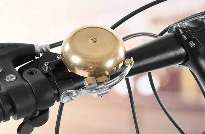 自転車と一緒にベルを購入しておこう！