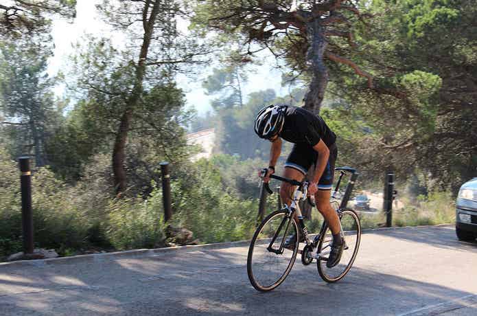 坂に強い！ヒルクライム向けロードバイクの選び方とおすすめ10選