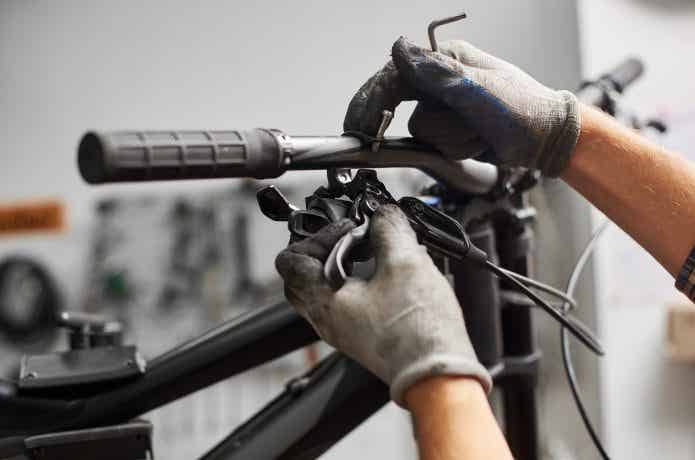 自転車のブレーキの種類と特徴を解説！メンテナンス方法も。