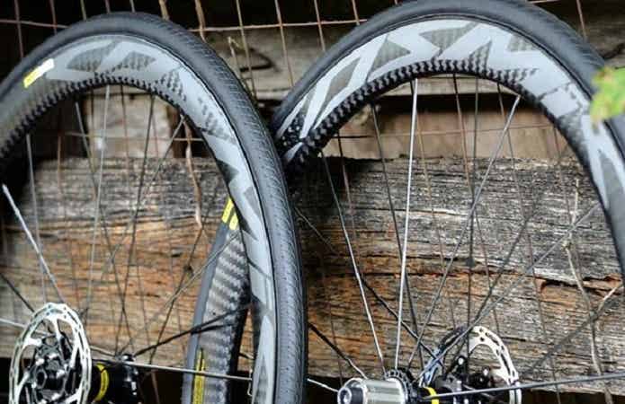【教えて欲しい！】ロードバイク・クロスバイクのタイヤの空気圧を解説