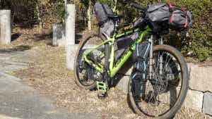 自転車キャンプの味方！トピークのヴァーサケージが、いい感じです。