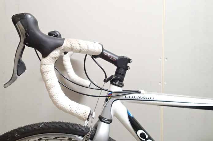 ステム角82°