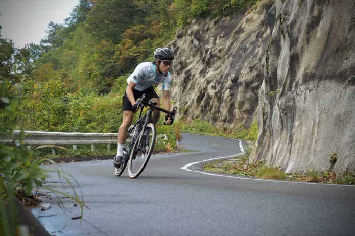 峠　走り方　自転車