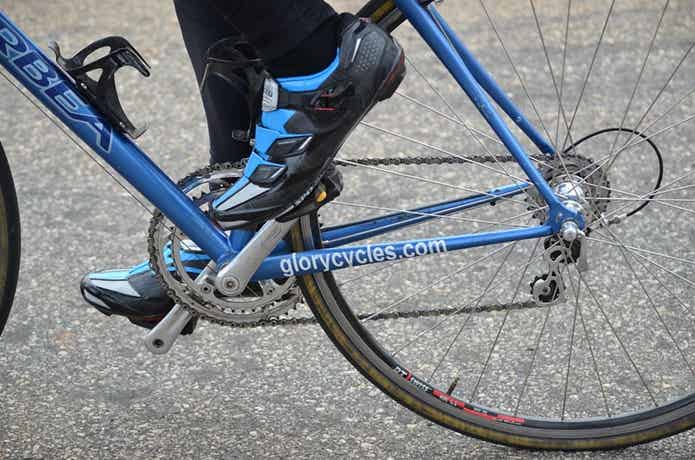 自転車とシマノのシューズ
