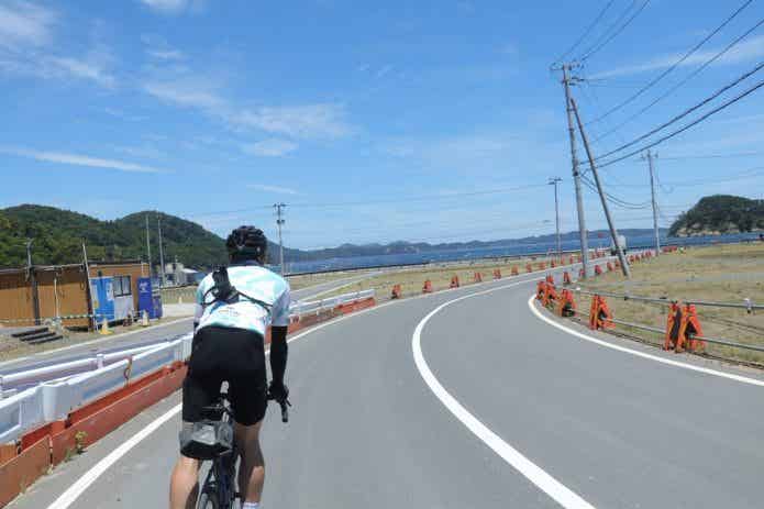自転車 サイクリング 坂道