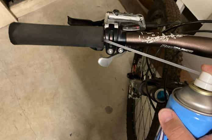 グリップ　交換　自転車