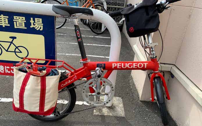 トートバッグを取り付けたミニベロ