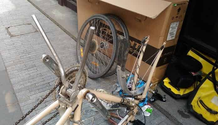 自転車　配送