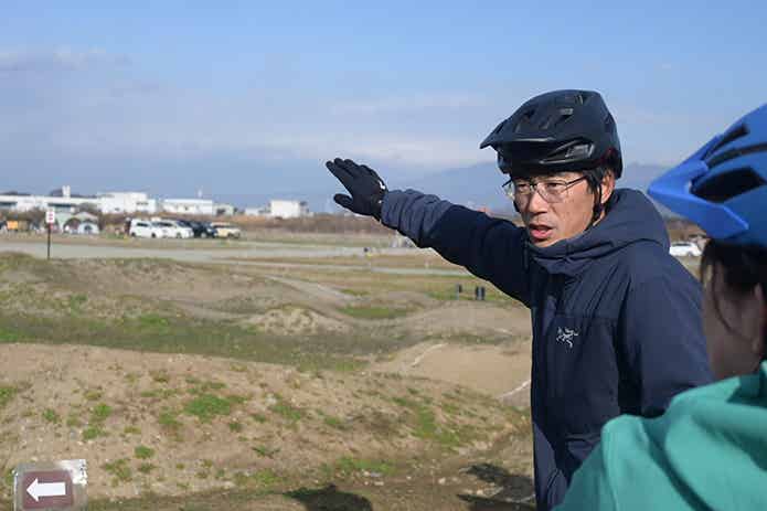 弭間さん