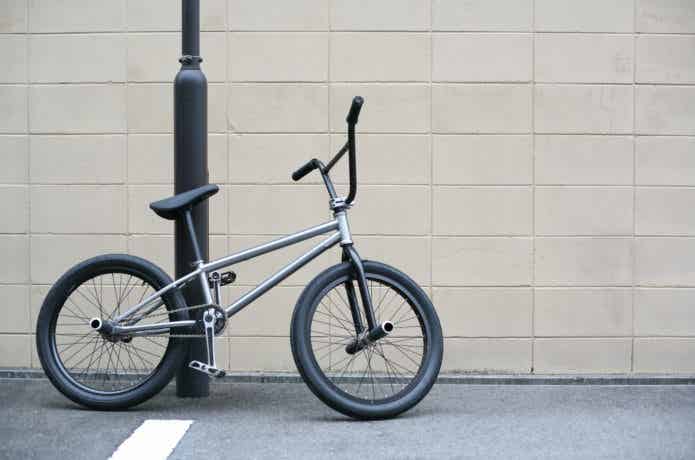 適正空気圧のBMXのタイヤ