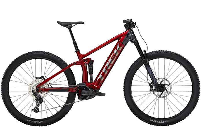 険しい山道も、スイスイ登れるe-MTB