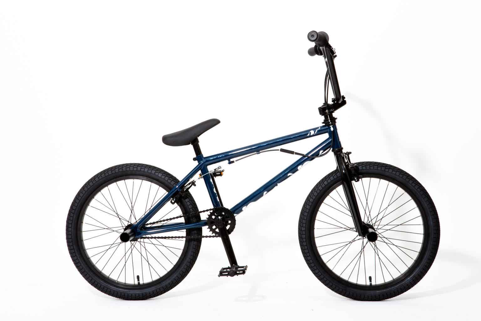 ストリートもフラットも挑戦できるBMX