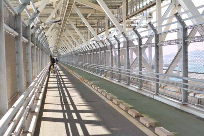 因島大橋のサイクリングロード