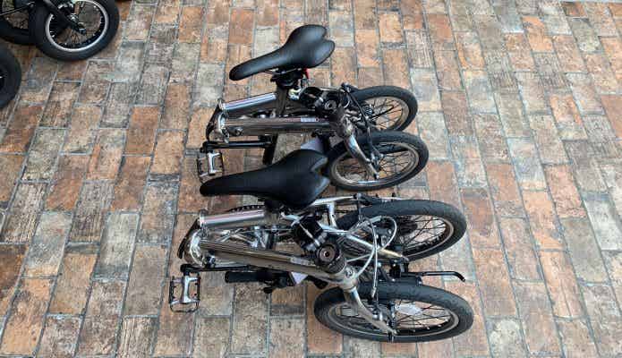 2台の折りたたみ自転車