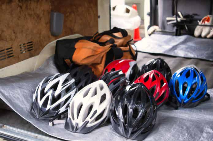 複数のスポーツバイク向けヘルメット
