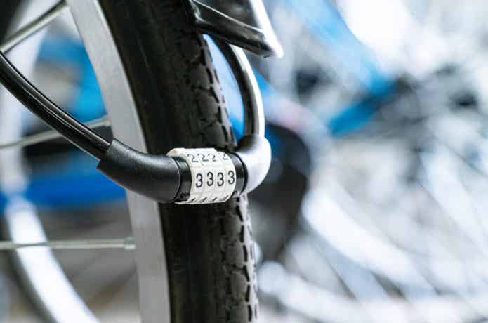 自転車と鍵