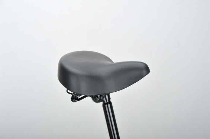 キャプテンスタッグワイルダーFDB206の幅広サドル