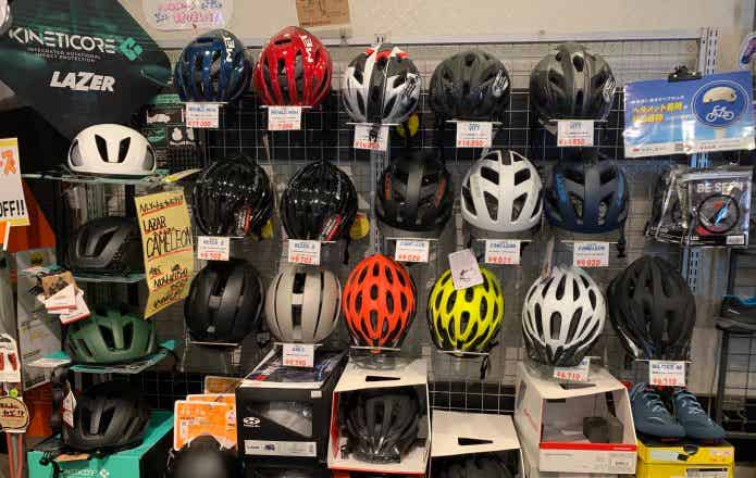 ヘルメット売り場