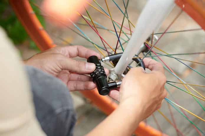 自転車　ダイヤル式の鍵