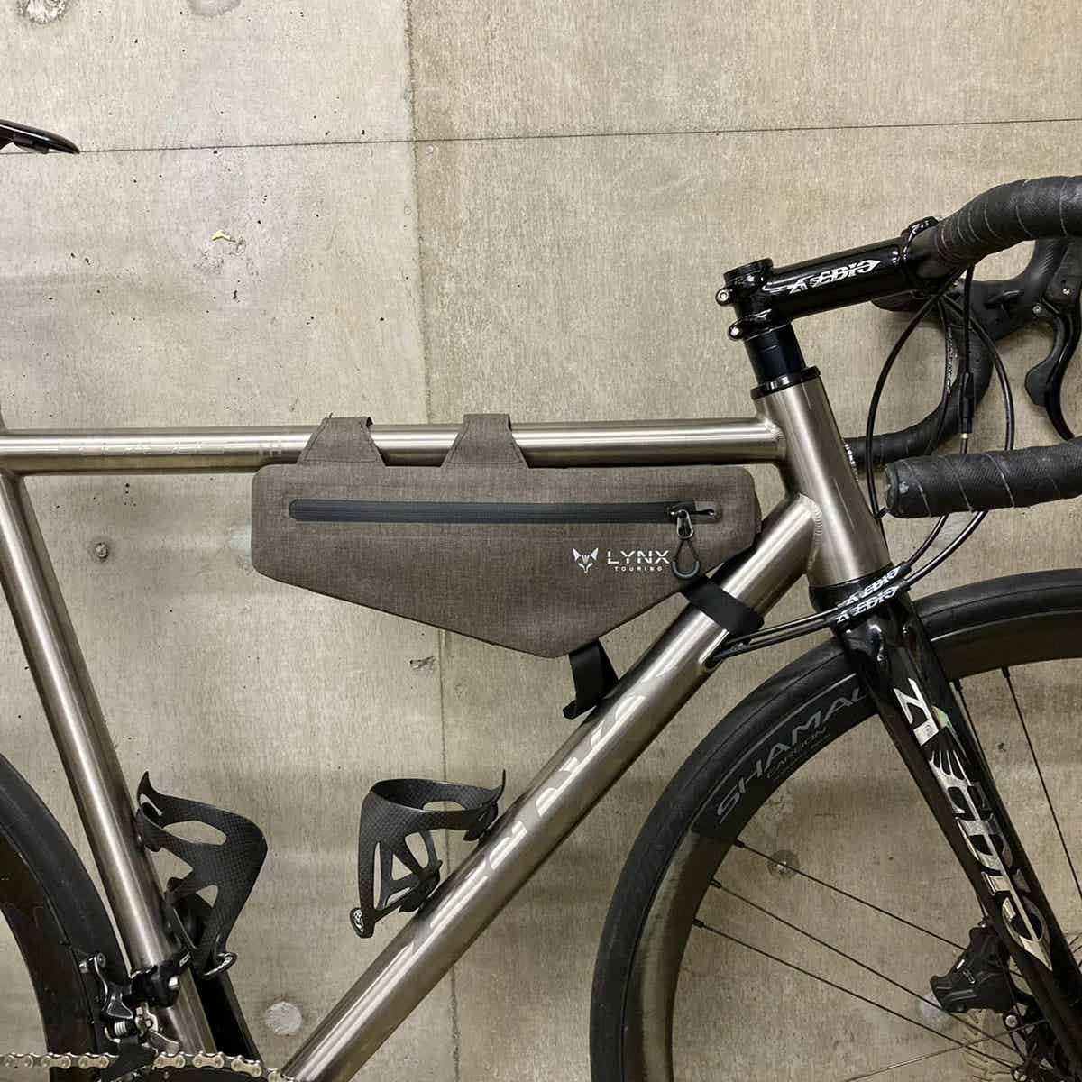 自転車のフレームバッグ