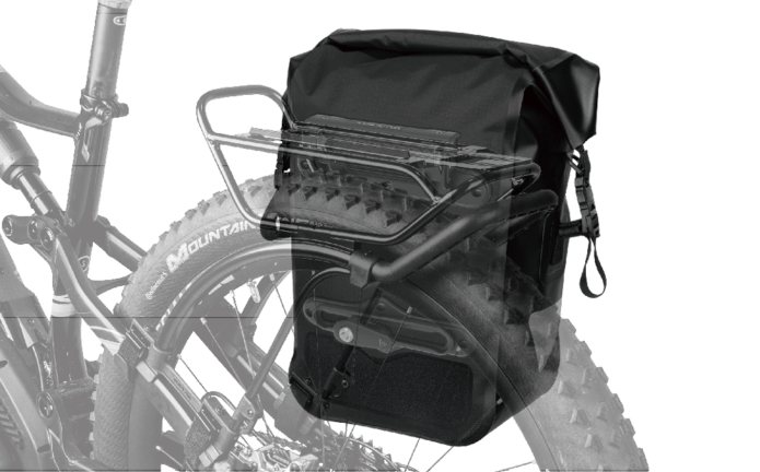 自転車用のパニアバッグ