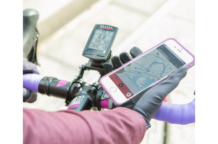 データ管理しやすいスマホ連携機能 サイコンとスマホの連携