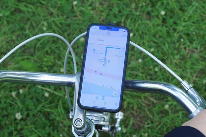 ケース式のスマホホルダー
