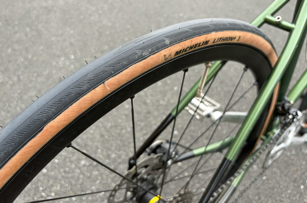【2026】ロードバイクのタイヤおすすめ15選！太さや重さなどの選び方も解説