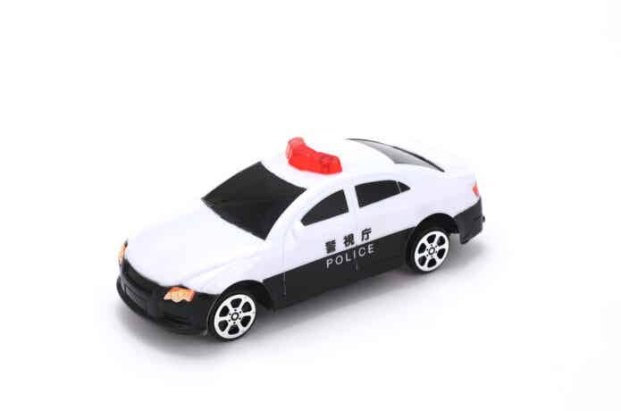 パトカーのミニチュア