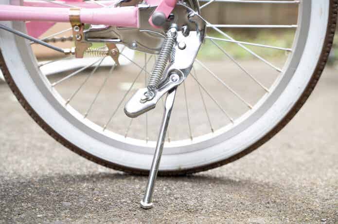 自転車のサイドスタンド