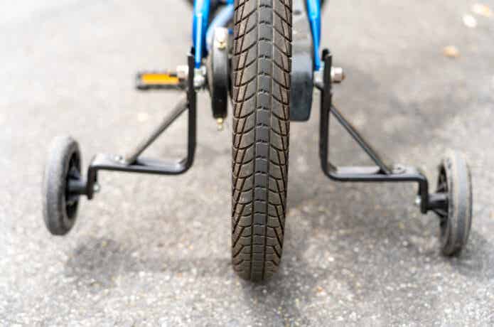 補助輪付き自転車の後輪