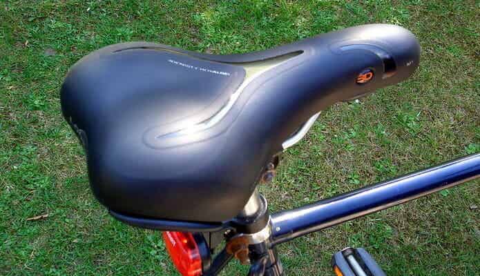 自転車のサドル