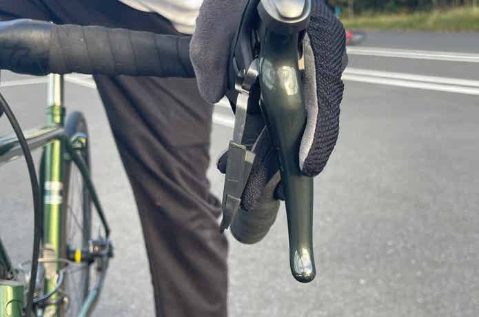 ロードバイクのハンドルの変速