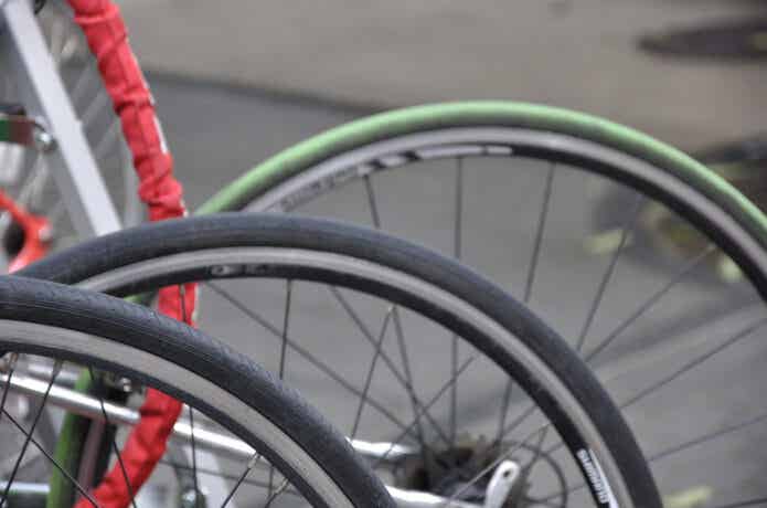 ロードバイクのタイヤの太さ