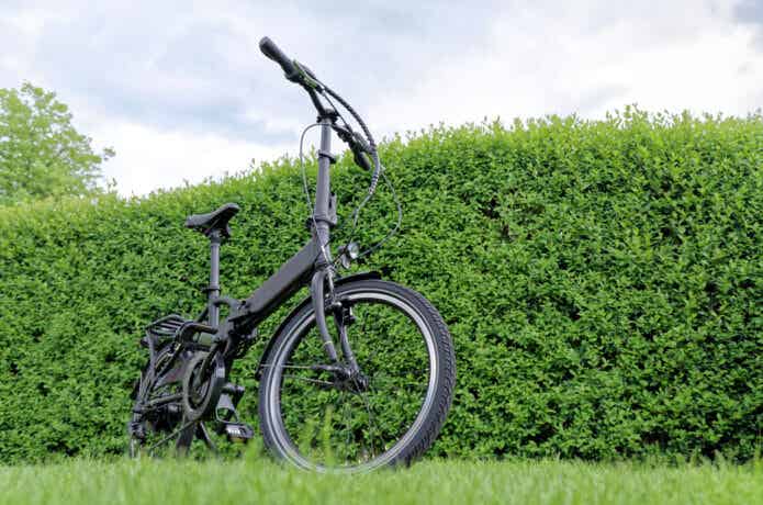 庭に置いた20インチ自転車