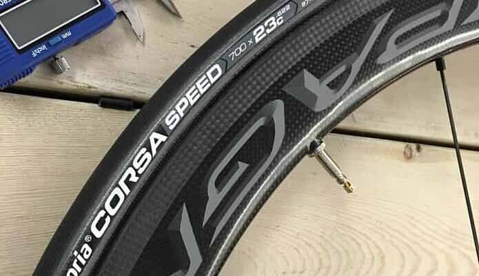 Vittoria Corsa パッケージ&バルブキャップなし Vittoria Corsa パッケージ&バルブキャップなし （クルマや