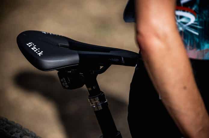フィジーク】オフロードレースに最適なサドル「VENTO ARGO X
