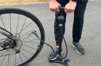 ロードバイクの空気入れおすすめ23選！選び方や空気の入れ方も解説