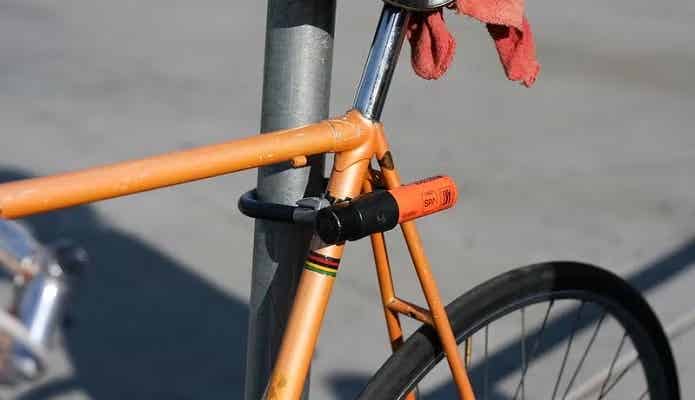 クロスバイク用の鍵、長時間むけ