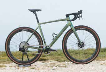 イタリアのロードバイクブランド COLNAGOから新モデル「C68 Gravel」登場！