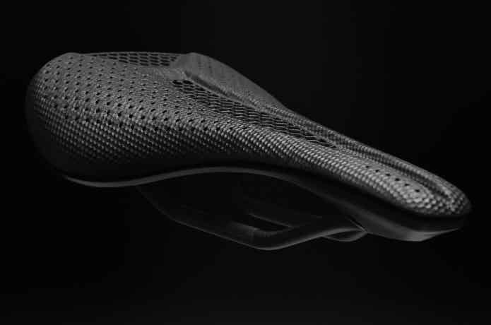 S-Works Phenom with Mirrorのサドル