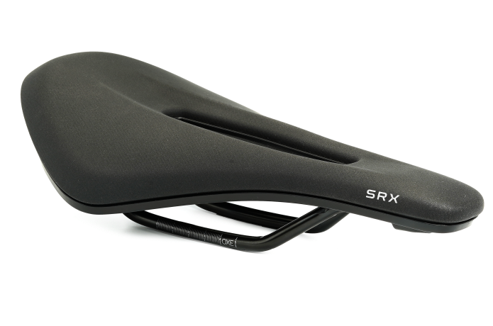 SRX OPEN（SRXオープン）のサドル
