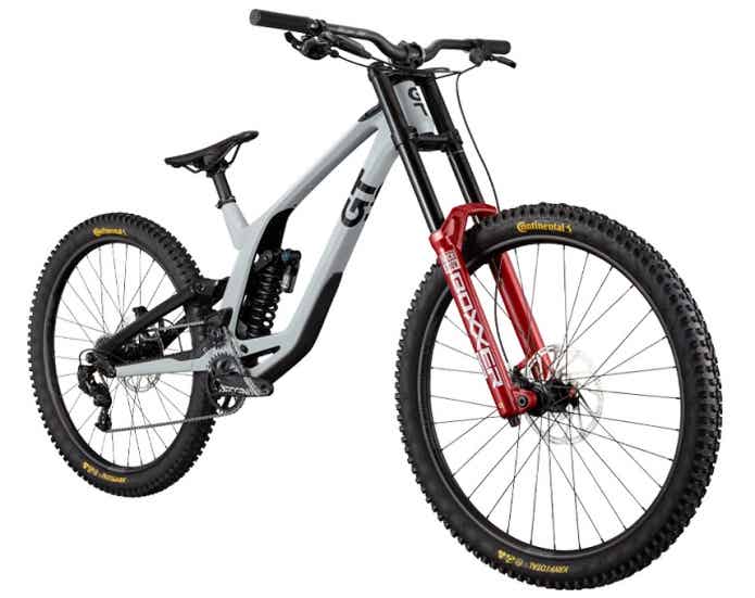 MTB Jシリーズ ダウンヒルを闘うエリートライダーたちのバイク