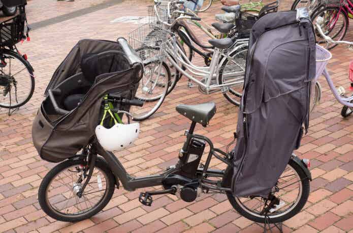 雨の日の自転車用レインカバー
