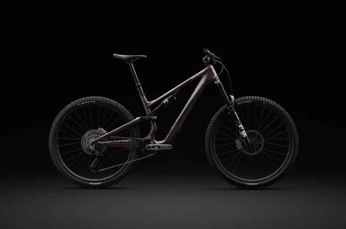 新型 Stumpjumper 15