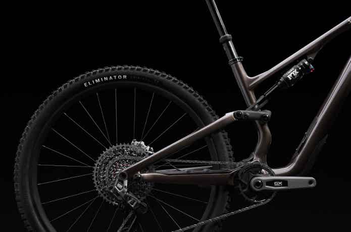 Stumpjumper 15のGENIEショック