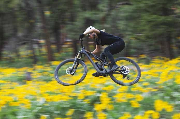 Stumpjumper 15に乗る男性