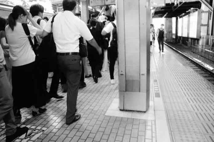 駅のホーム